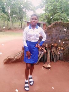 Ein Bild, das draußen, Baum, Boden, Person enthält.

Automatisch generierte Beschreibung