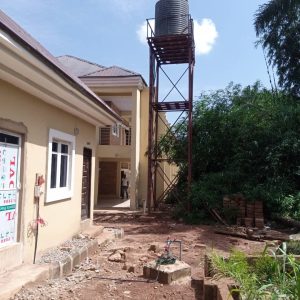 Ein Bild, das draußen, Himmel, Baum, Boden enthält.

Automatisch generierte Beschreibung