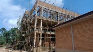 Ein Bild, das Gebäude, draußen enthält.

Automatisch generierte Beschreibung