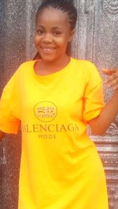 Ein Bild, das gelb enthält.

Automatisch generierte Beschreibung